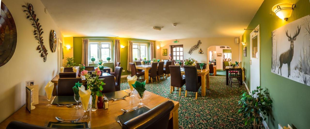 The Beacon & Railway Hotel Стоунхаус Екстериор снимка